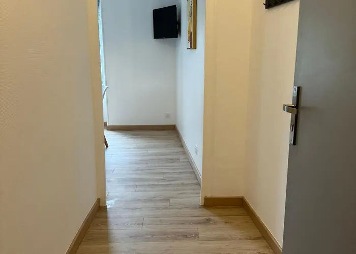 Apartment 2eme Etage - Centre-ville - Local Velos Disponible Mayenne